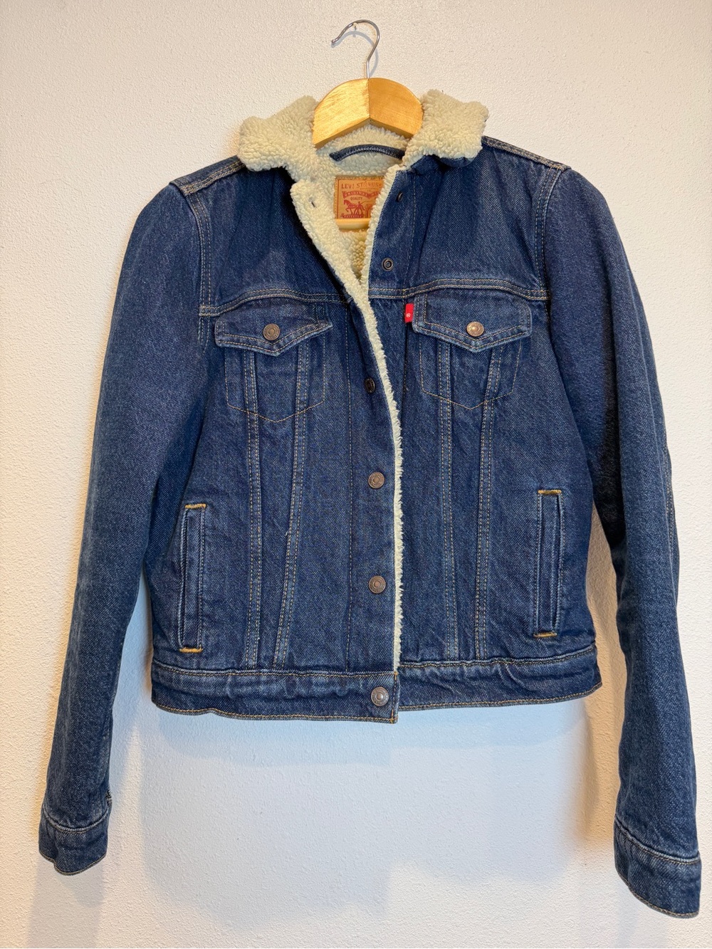 Levi’s Original Sherpa Trucker Jacket Medium/Dark Wash Small